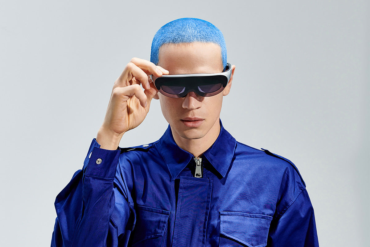 A Closer Look at Smart Glass Eyewear: Functionality Meets Fashion